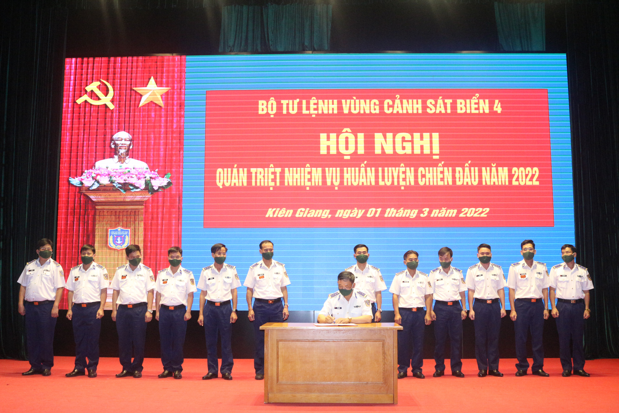 V&ugrave;ng Cảnh s&aacute;t biển 4 qu&aacute;n triệt nhiệm vụ huấn luyện chiến đấu - Ảnh 3.