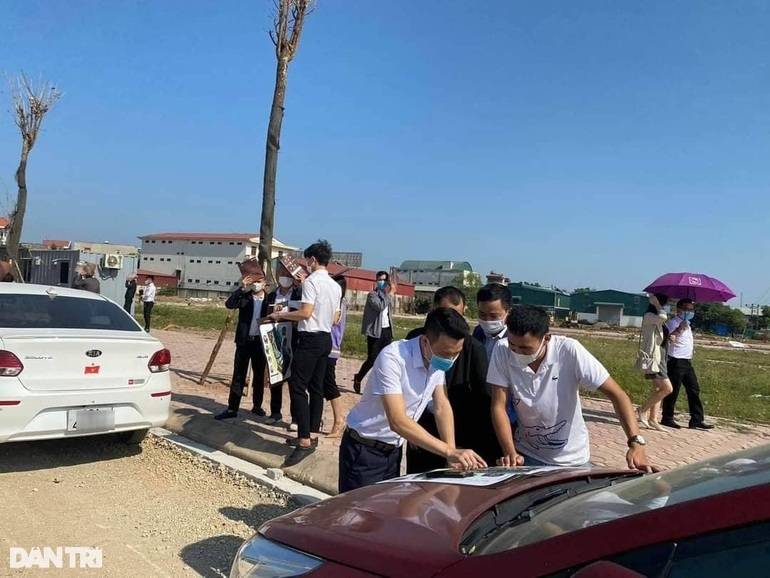 Loạn thổi giá, chuyên gia lo ngại sốt đất quay trở lại - Ảnh 2. Loạn thổi giá, chuyên gia lo ngại sốt đất quay trở lại - Ảnh 2.