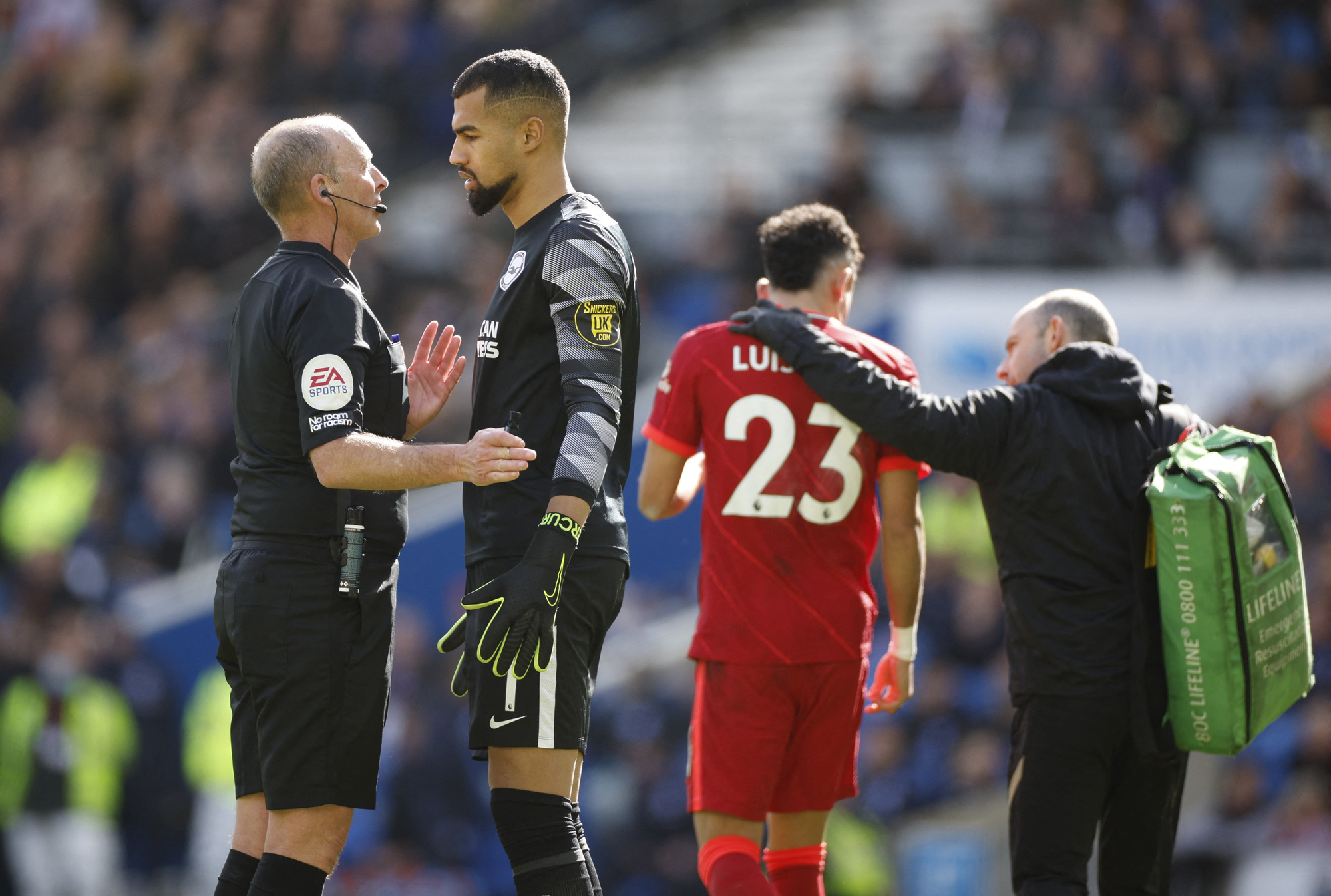 Thắng 8 trận li&ecirc;n tiếp, Liverpool &aacute;p s&aacute;t ng&ocirc;i đầu Ngoại hạng Anh - Ảnh 4.