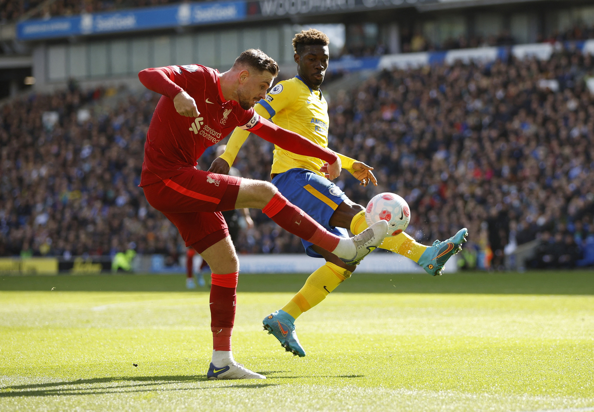 Thắng 8 trận li&ecirc;n tiếp, Liverpool &aacute;p s&aacute;t ng&ocirc;i đầu Ngoại hạng Anh - Ảnh 6.