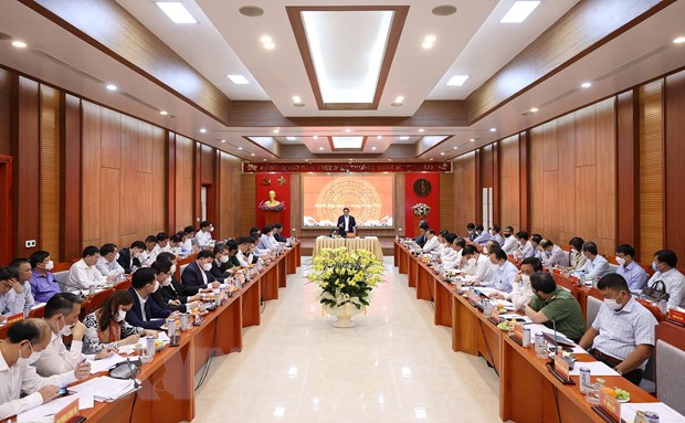 Thủ tướng: X&acirc;y dựng Trường Sa th&agrave;nh trung t&acirc;m kinh tế, văn h&oacute;a, x&atilde; hội tr&ecirc;n biển - Ảnh 2.