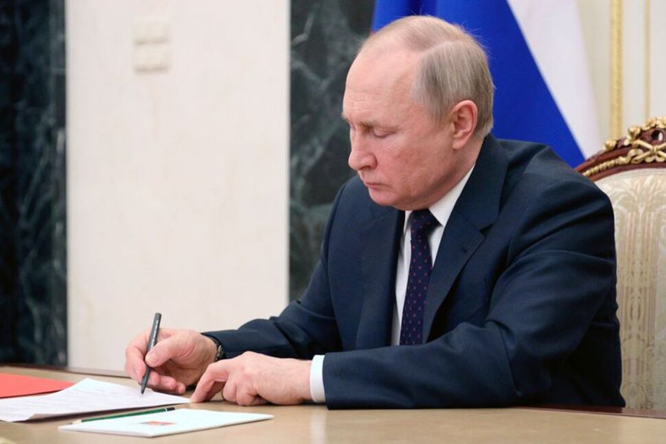 Tổng thống Putin ra tay bảo vệ hàng không Nga
