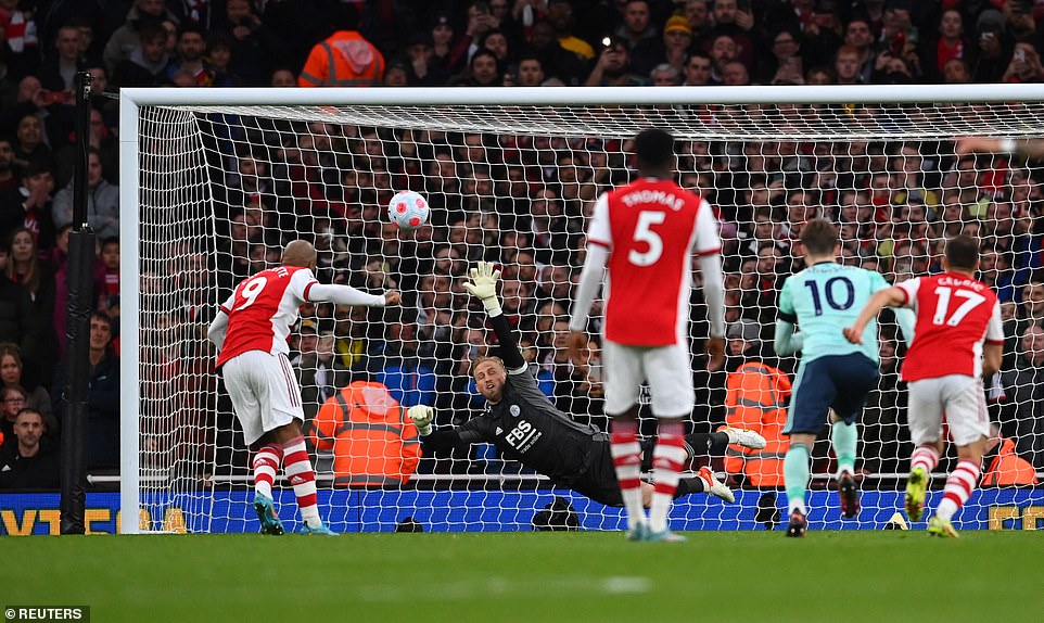 Leicester vỡ trận, Arsenal tăng tốc đua Top 4 Ngoại hạng Anh - Ảnh 5.