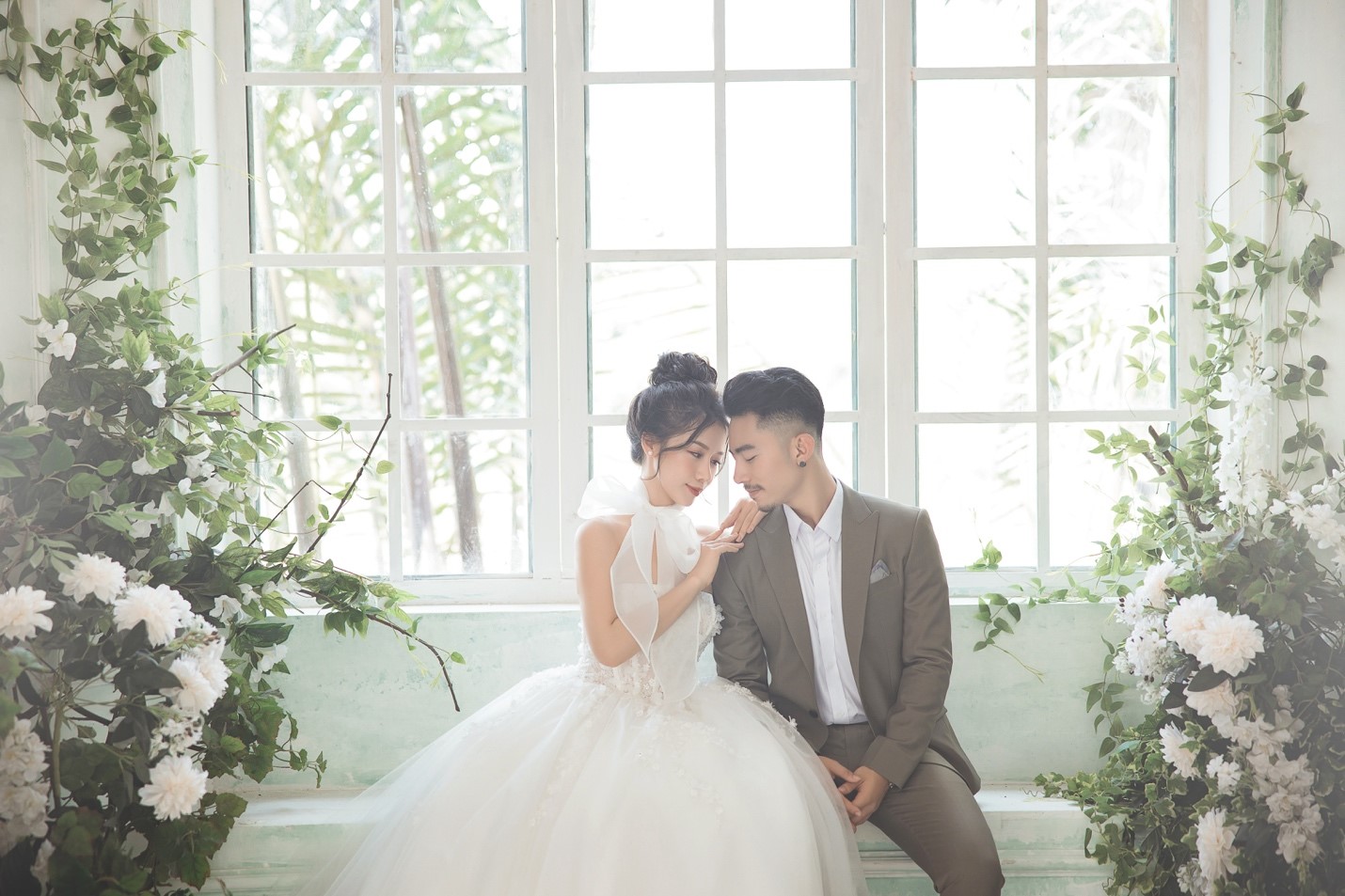 Đã mắt với những album cưới tại phim trường qua ống kính của Amie De Charme - Ảnh 35.