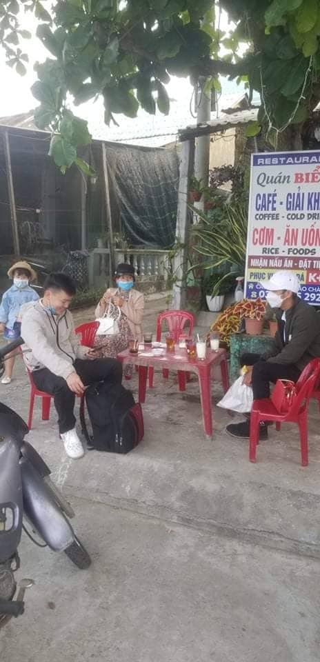 Tuyến thủy Cửa Đại - C&ugrave; Lao Ch&agrave;m dừng đột ngột, người d&acirc;n v&agrave; du kh&aacute;ch kh&ocirc;ng kịp trở tay - Ảnh 4.