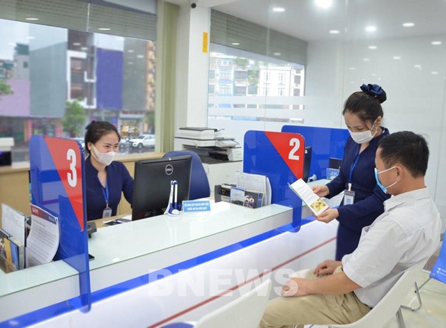 Ng&acirc;n h&agrave;ng rầm rộ bắt tay với c&ocirc;ng ty chứng kho&aacute;n - Ảnh 1.