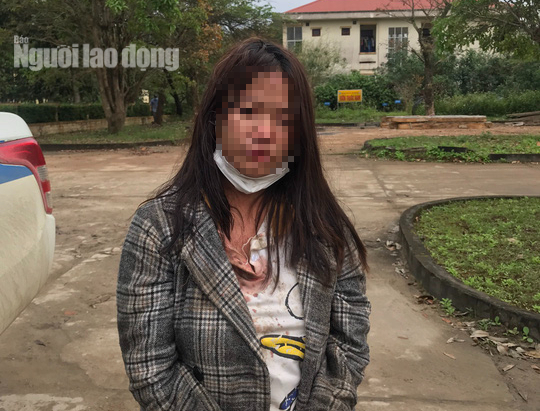 Người dân tri hô, vây bắt cô gái trộm túi xách chứa tài sản lớn