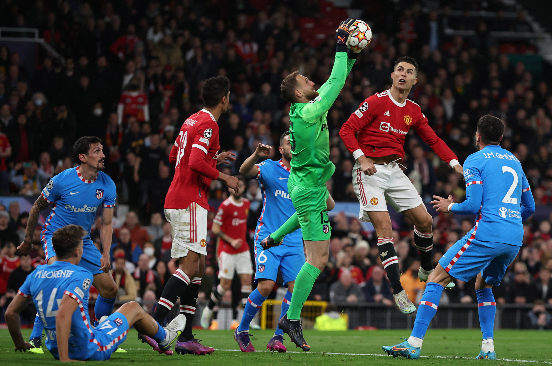 Thảm bại Champions League, Man United trắng tay l&acirc;u nhất sau nửa thế kỷ - Ảnh 2.