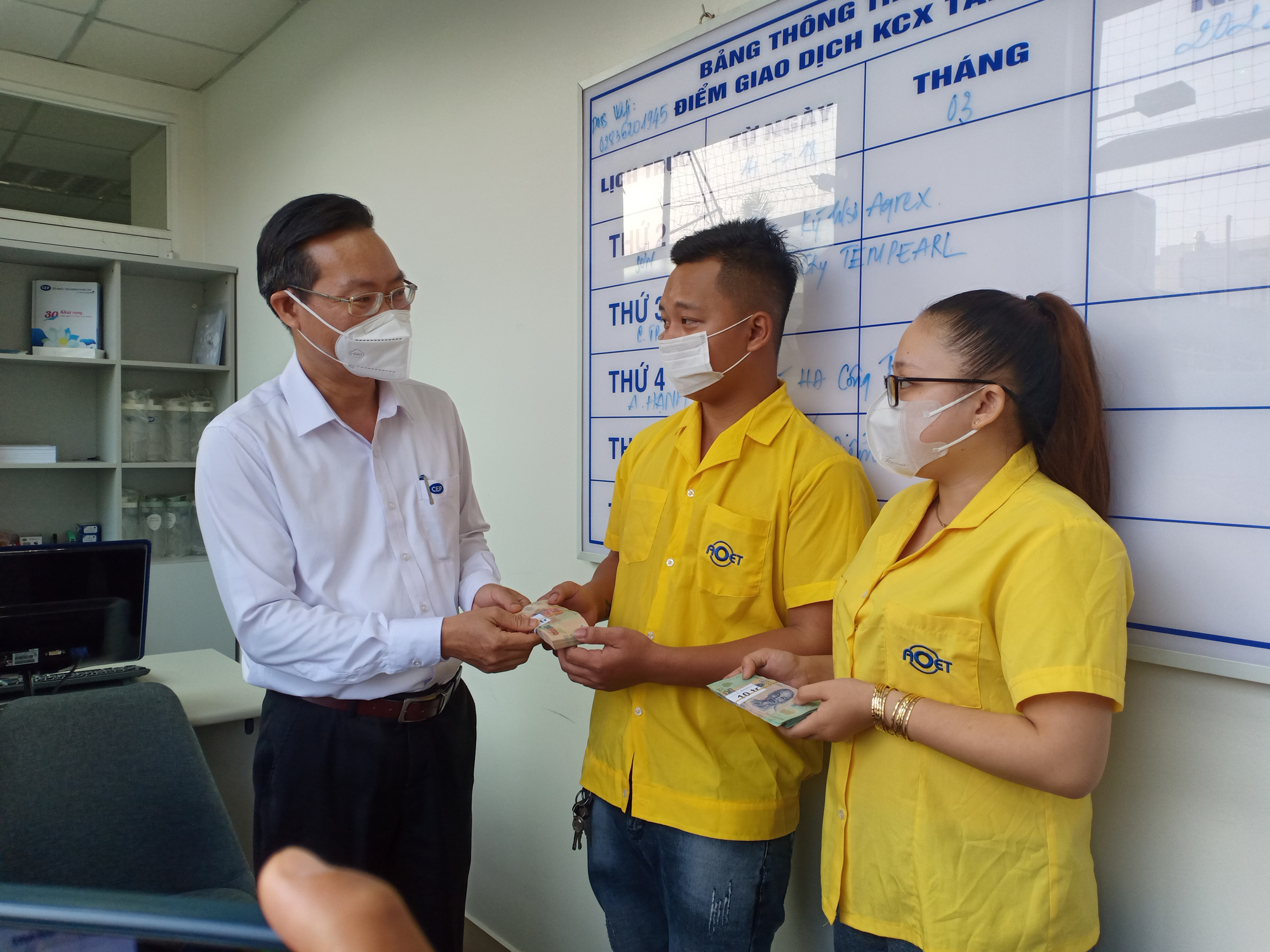 CEP thành lập điểm giao dịch phục vụ công nhân Khu chế xuất Tân Thuận