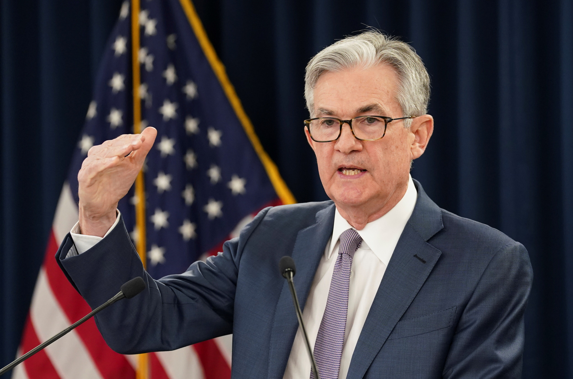 FED khởi động loạt tăng lãi suất năm 2022