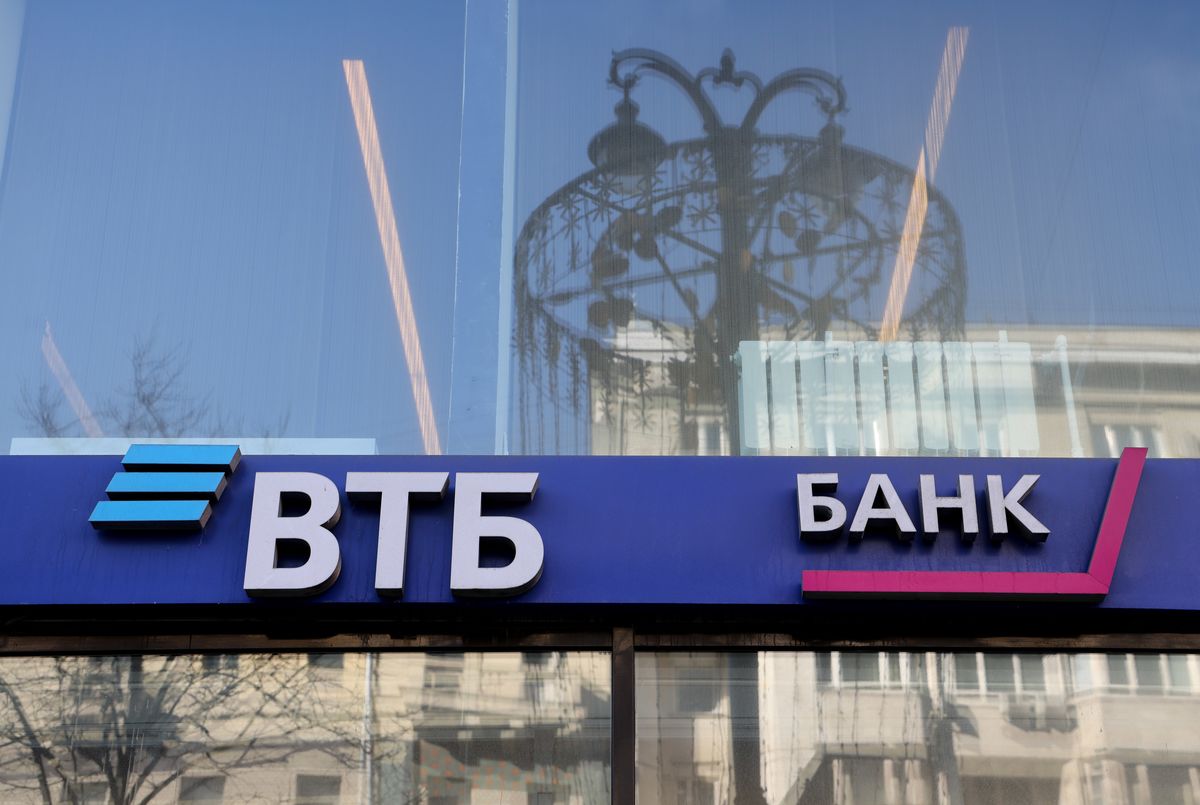EU ra đòn mạnh với Nga, Ukraine tìm thêm vũ khí