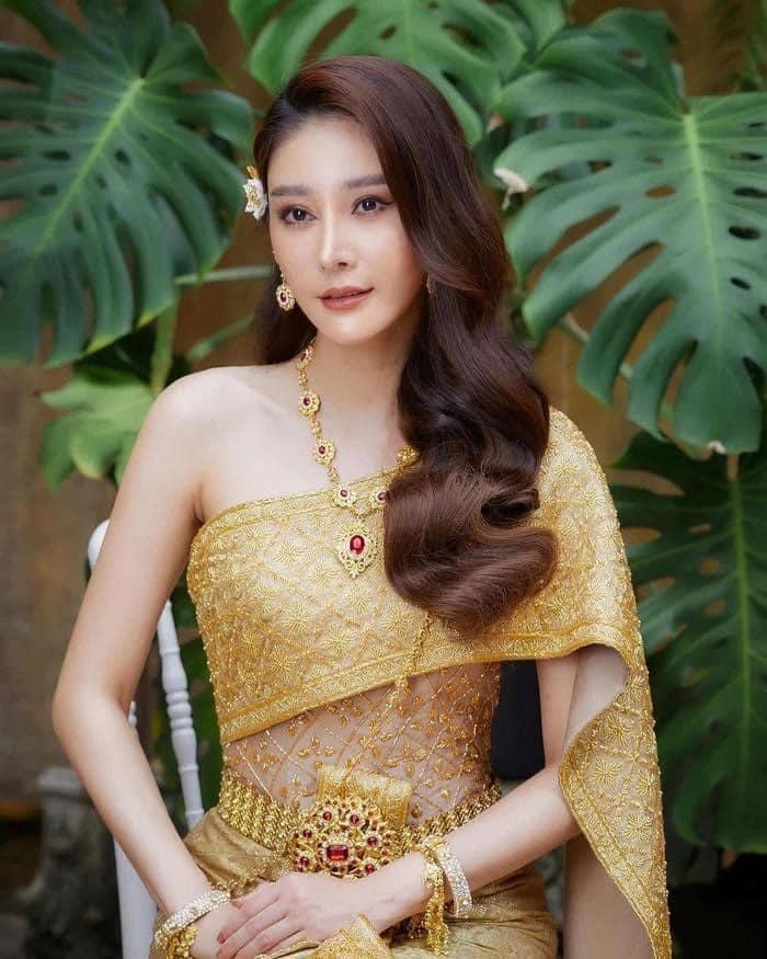 Diễn vi&ecirc;n &ldquo;Chiếc l&aacute; cuốn bay&rdquo; thiệt mạng: Chủ thuyền quỳ gối xin lỗi - Ảnh 5.