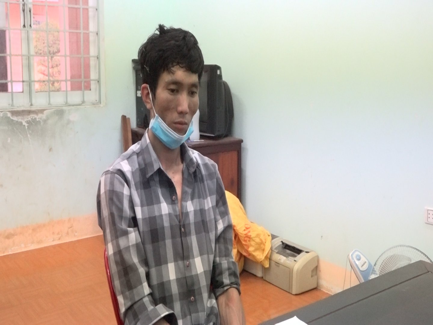 Công an đã bắt nghi can cắt cổ người đàn ông trước cửa nhà ở Bình Phước