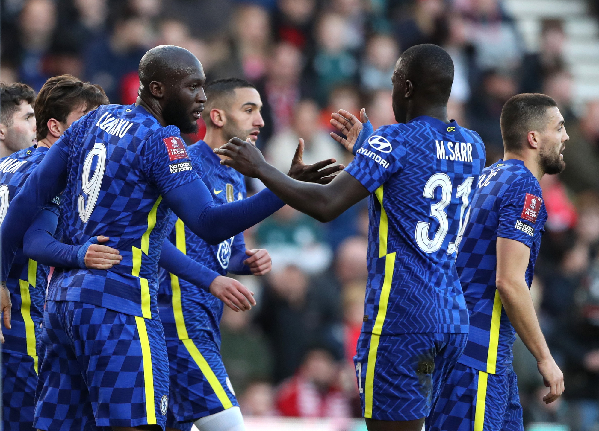 Sao Morocco lập siêu phẩm, Chelsea hạ Middlesbrough vào bán kết FA Cup