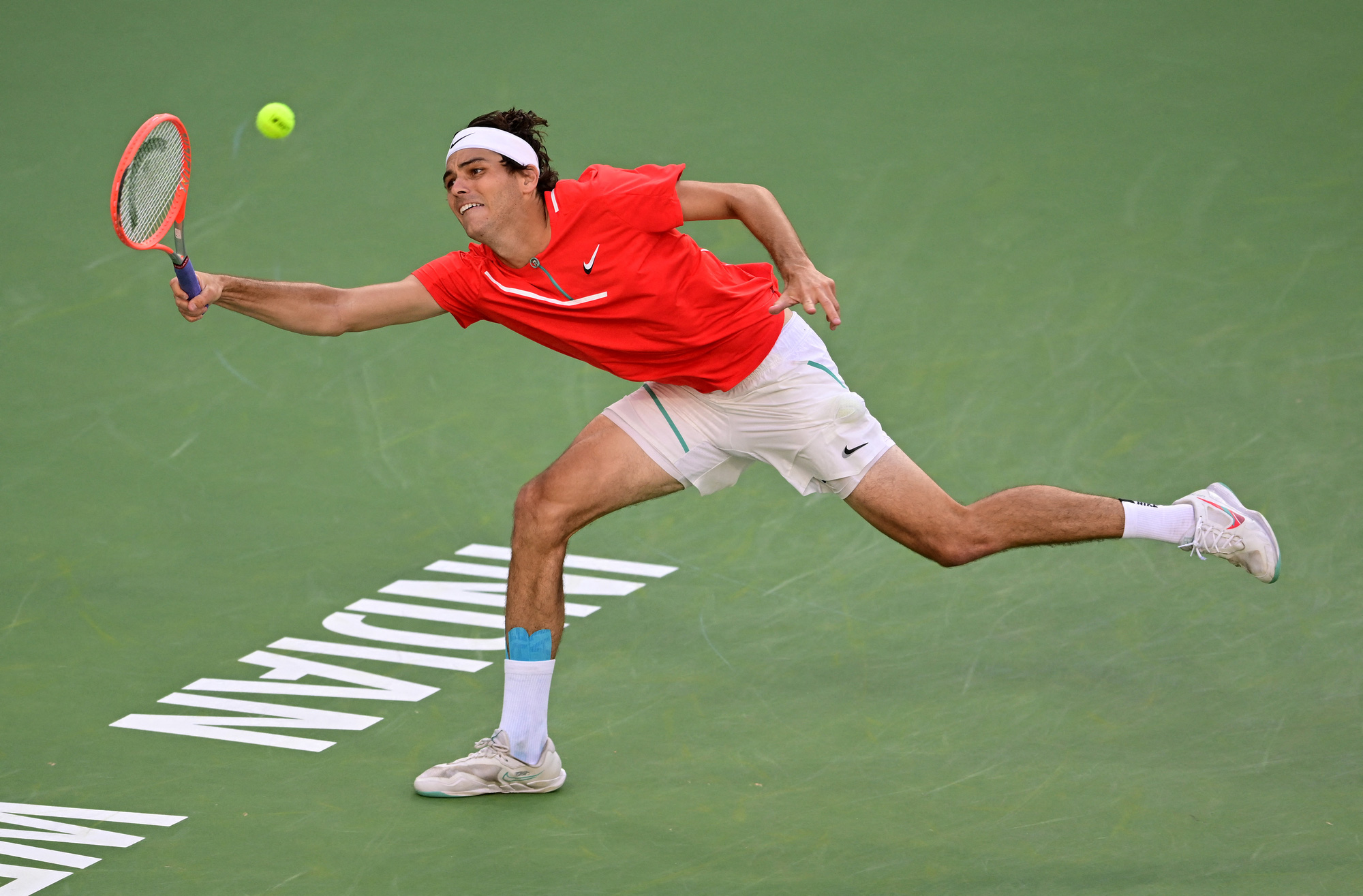 Nadal thất bại ở chung kết BNP Paribas Open 2022 - Ảnh 2.