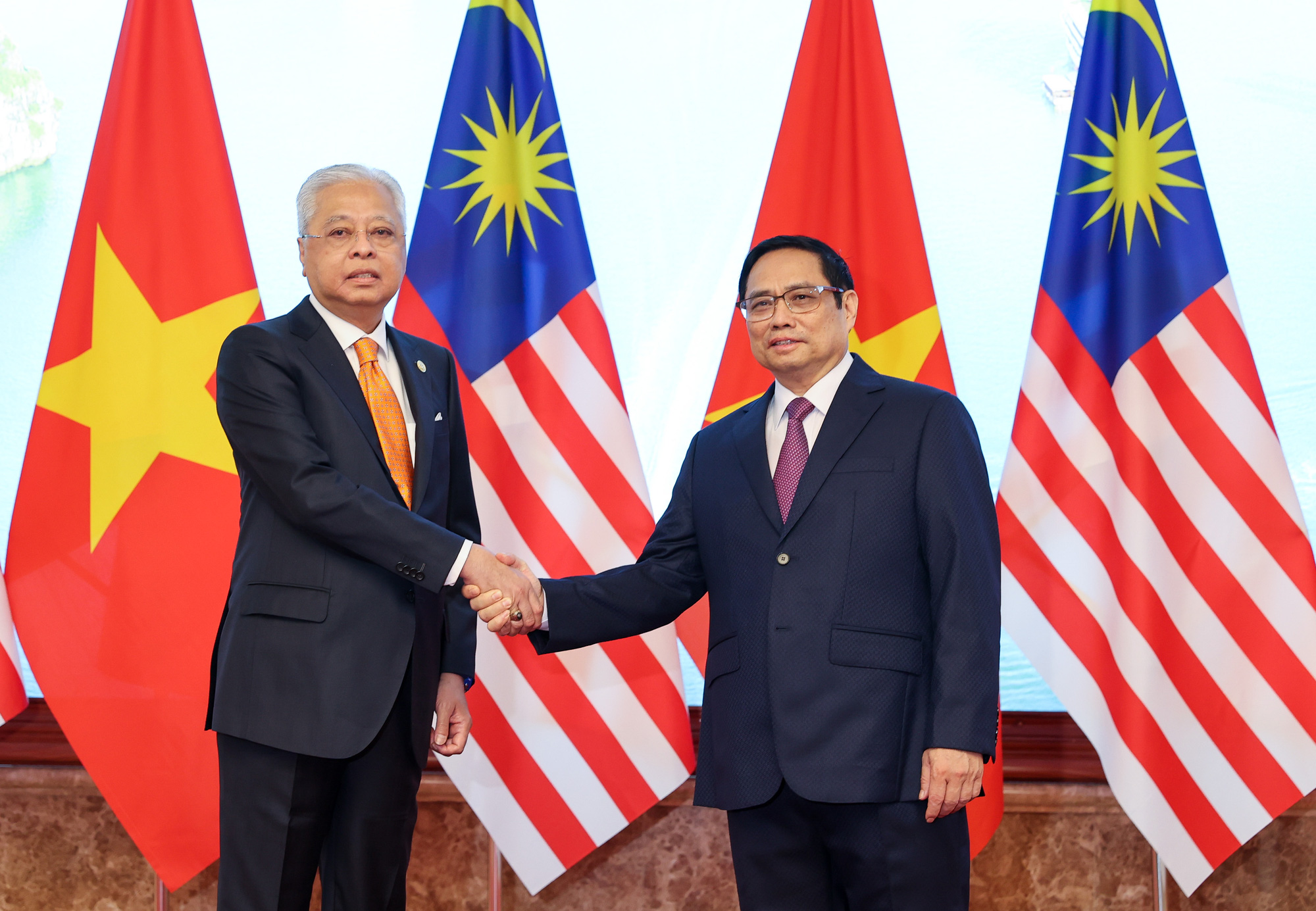 Thủ tướng Phạm Minh Ch&iacute;nh đ&oacute;n, hội đ&agrave;m với Thủ tướng Malaysia - Ảnh 3.