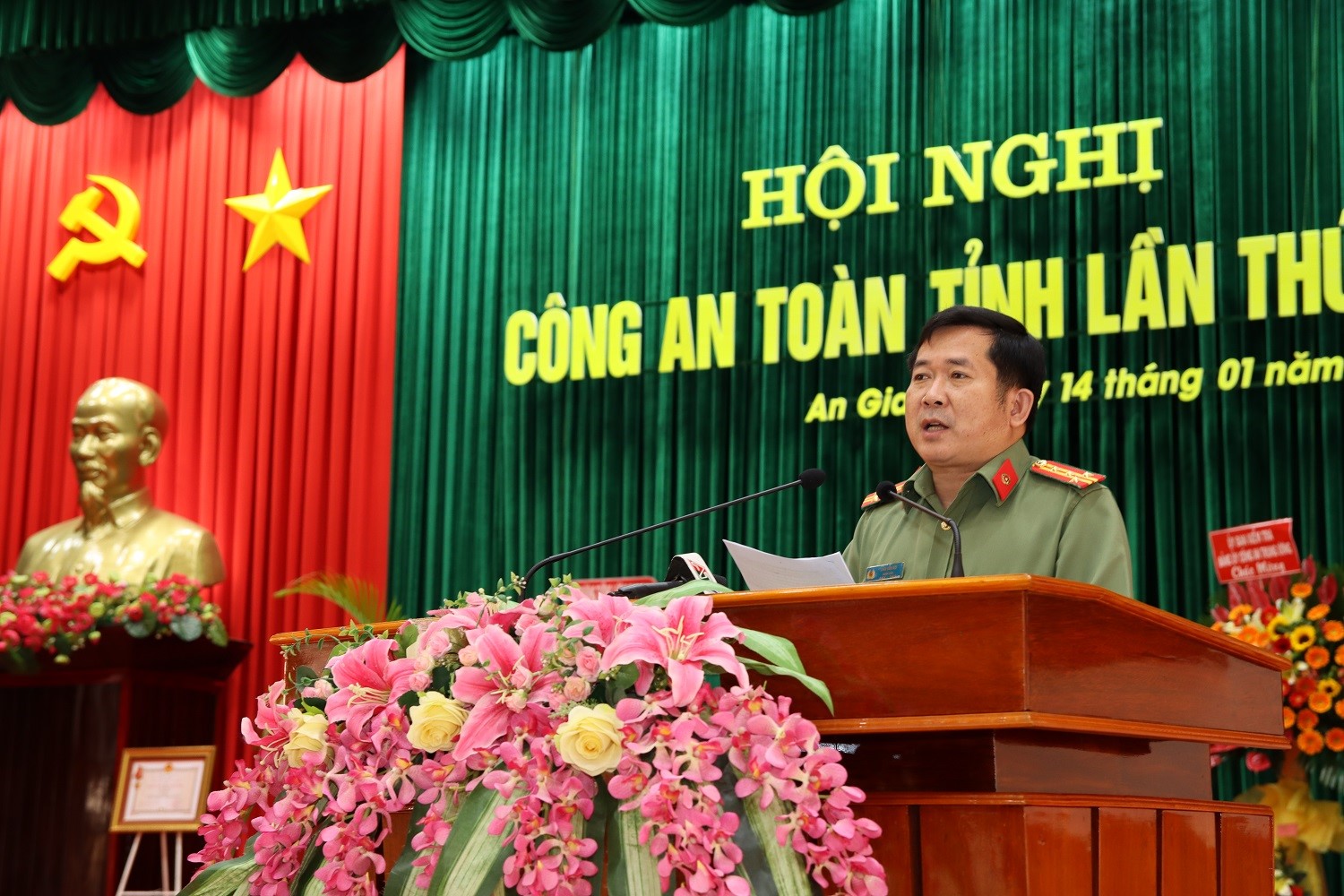 Lý do đại tá Đinh Văn Nơi vẫn tiếp tục điều hành Công an tỉnh An Giang
