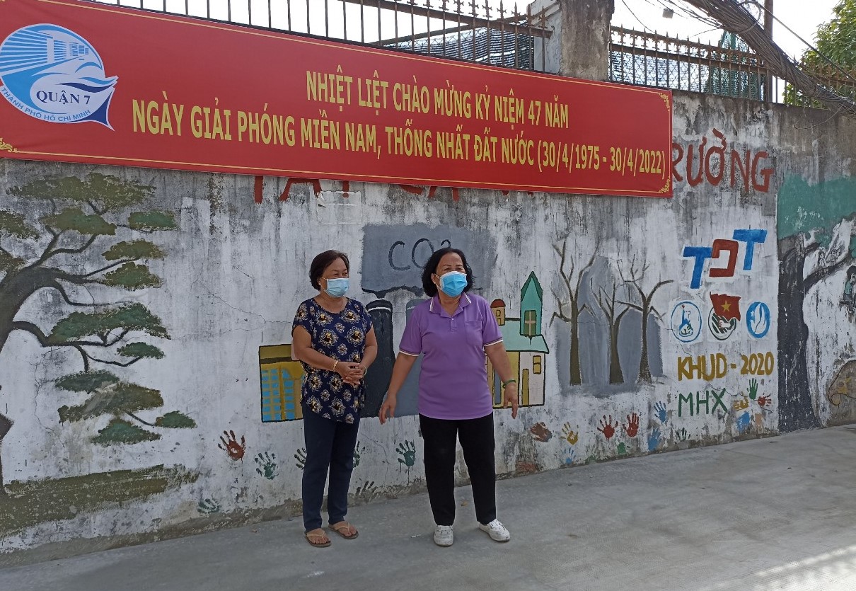 Ng&agrave;y ngập niềm vui tại c&aacute;c con hẻm ở quận 7, TP HCM - Ảnh 8.