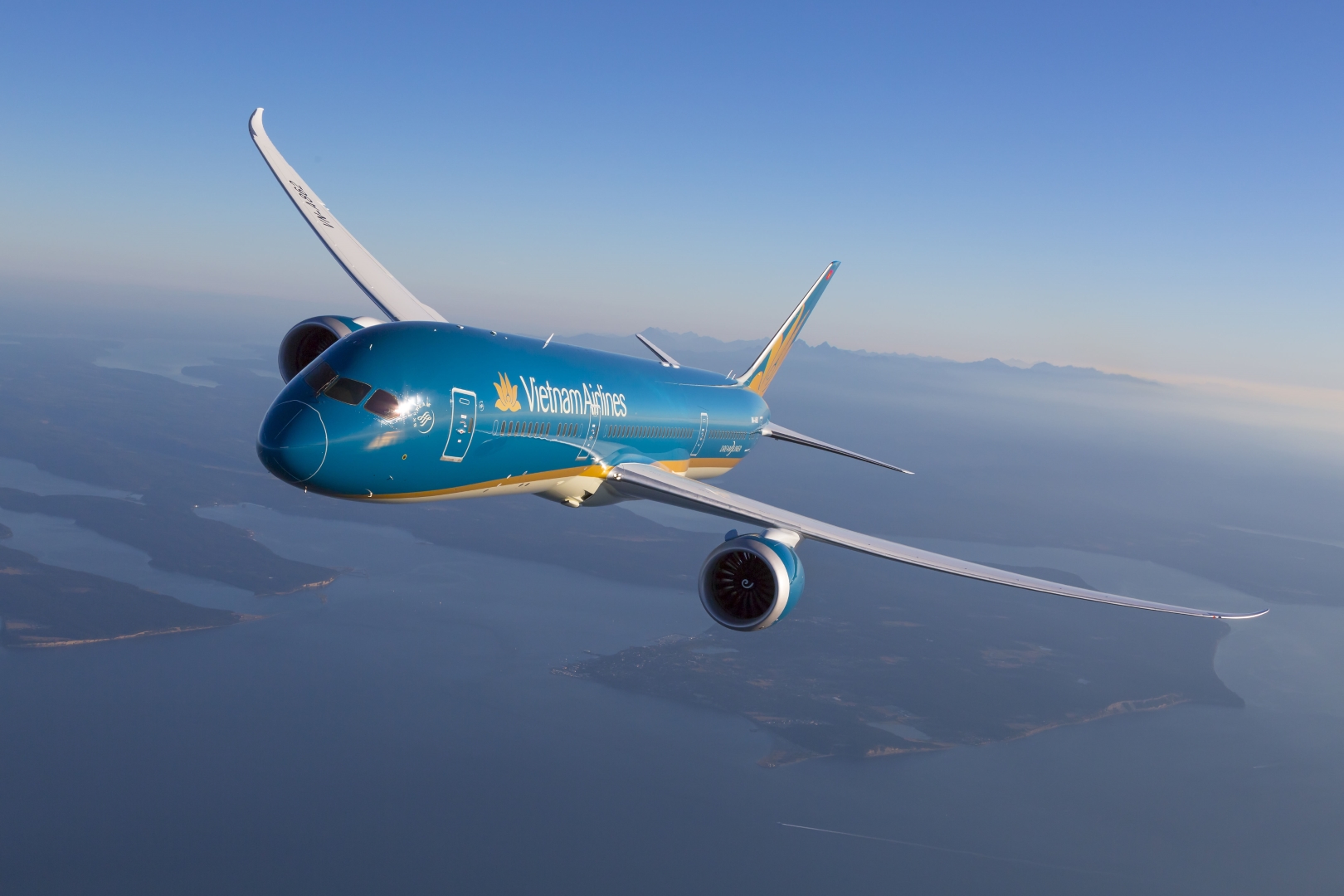 Vietnam Airlines tạm dừng bay đến Nga