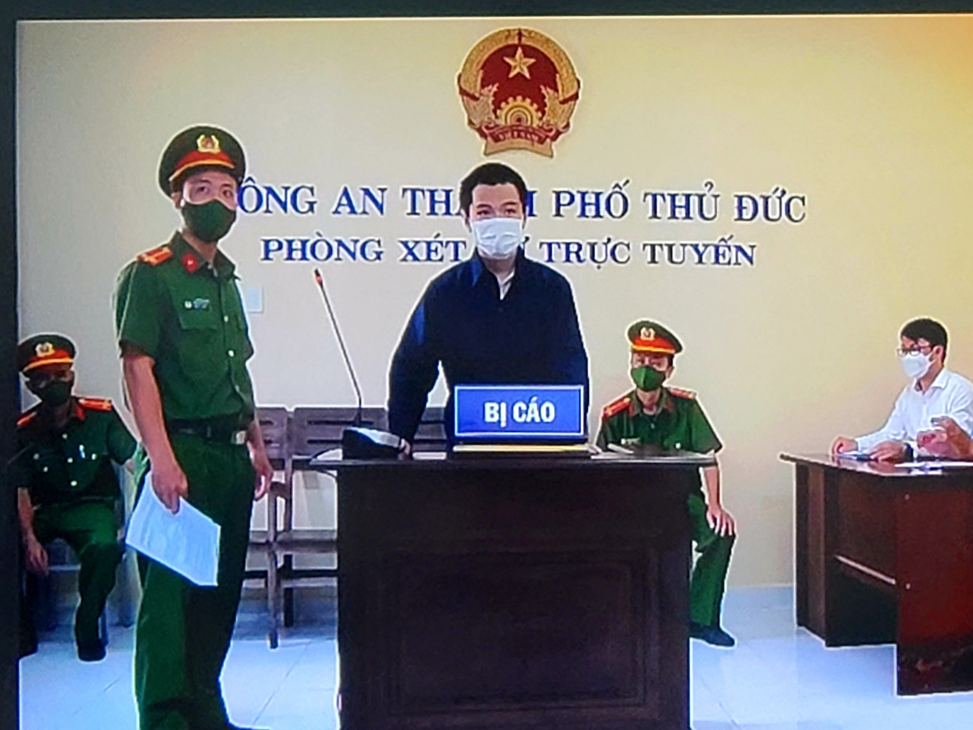 Cận cảnh phiên tòa hình sự trực tuyến đầu tiên ở TP HCM
