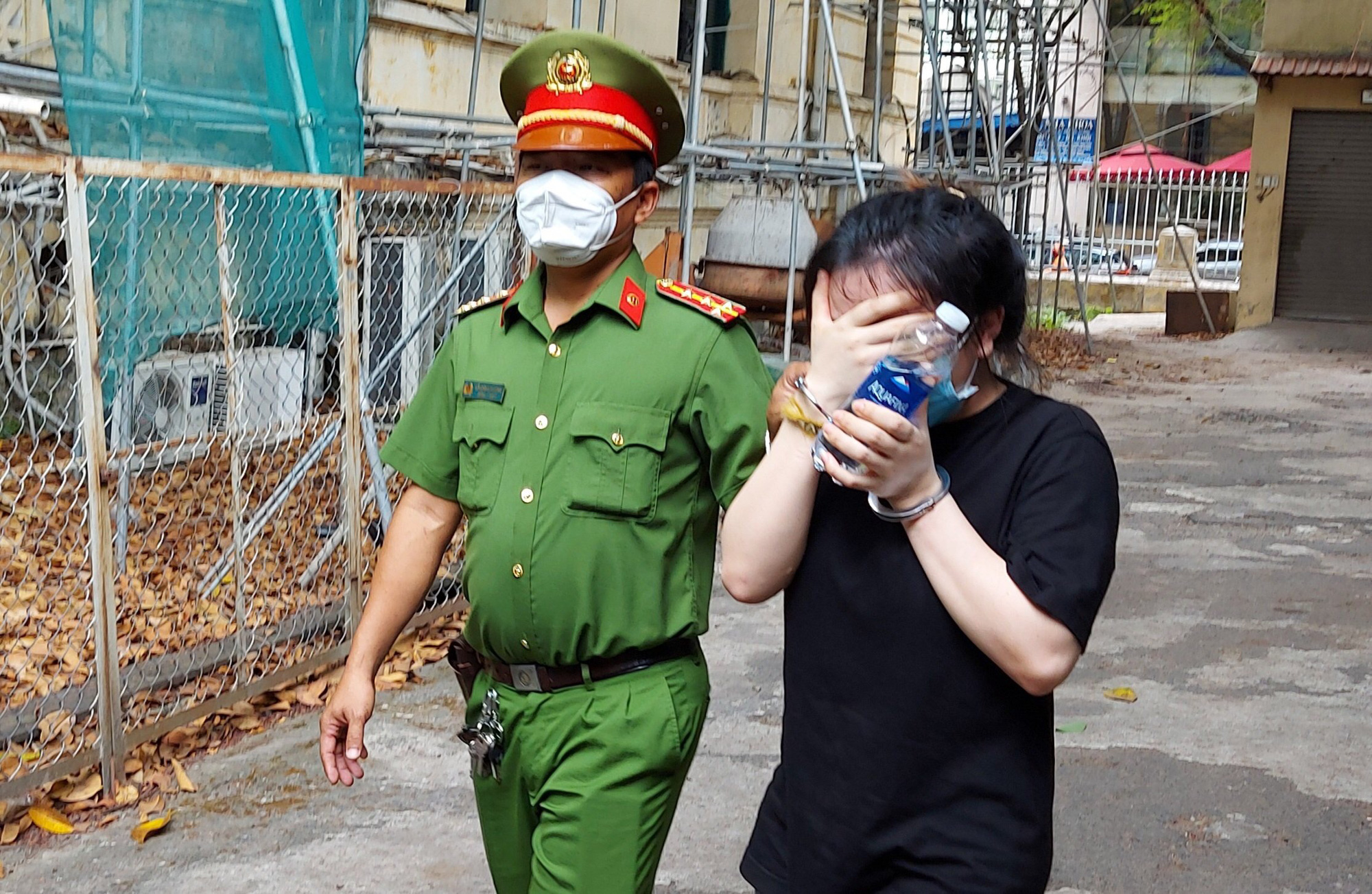 Lừa chị họ hàng chục tỉ đồng cúng giải hạn tình yêu tan vỡ