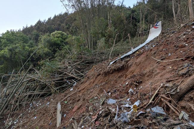 Vụ rơi m&aacute;y bay Trung Quốc: Chuy&ecirc;n gia loại giả thuyết &ldquo;lỗi động cơ&rdquo; - Ảnh 2.