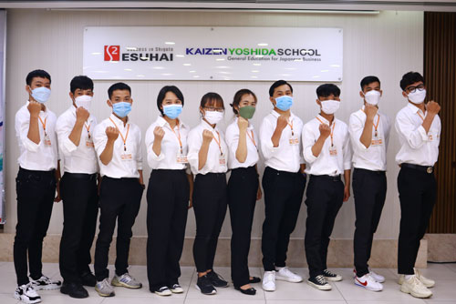 NHỘN NHỊP THỊ TRƯỜNG XUẤT KHẨU LAO ĐỘNG (*): Vững bước ngày về