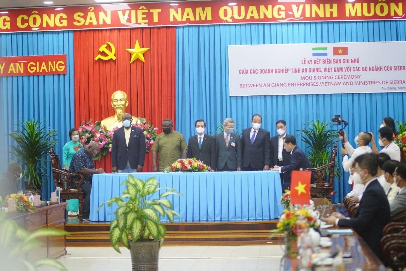 Trúng đơn hàng 3 triệu tấn, Angimex có thể dẫn đầu thị trường gạo xuất khẩu