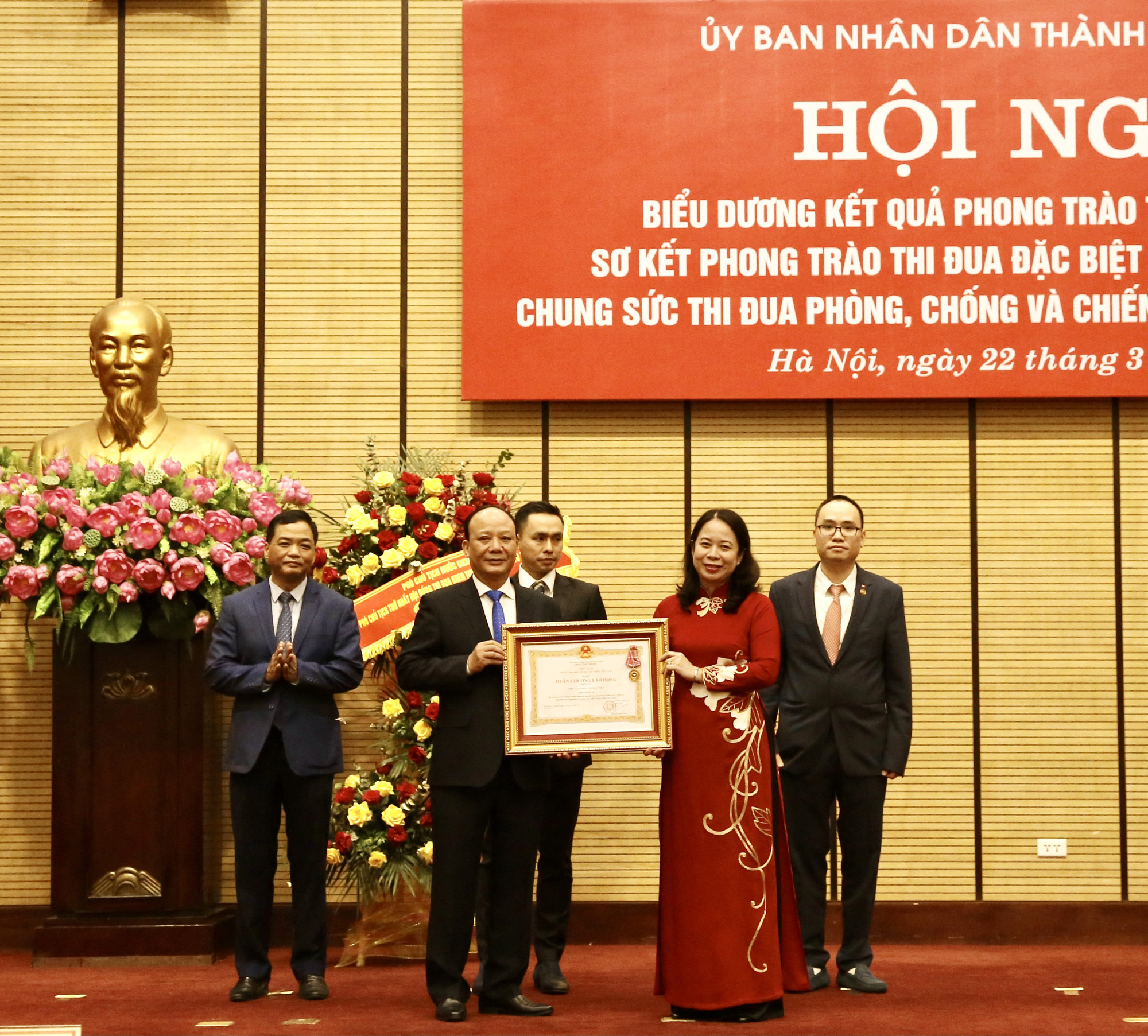 T&T Group được tặng thưởng Huân chương Lao động vì thành tích chống dịch Covid-19 - Ảnh 1.