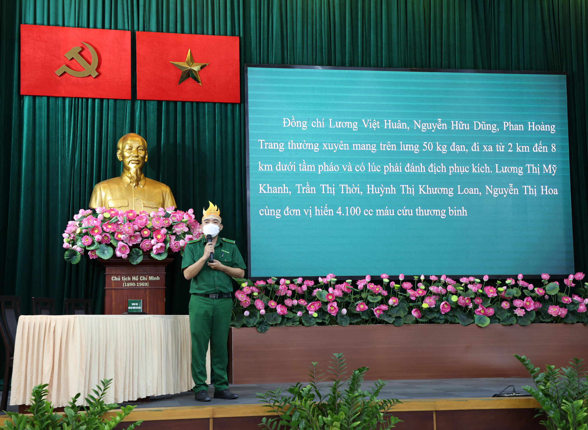 S&ocirc;i nổi Hội thi t&igrave;m hiểu lịch sử Lực lượng Thanh ni&ecirc;n xung phong TP HCM - Ảnh 2.