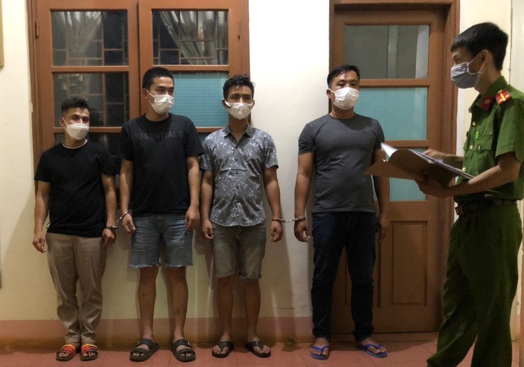 Xảy ra án mạng do mâu thuẫn khi đánh bài