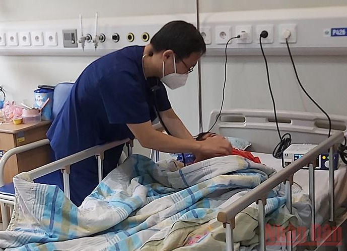 Bác sĩ hướng dẫn những điều cần biết về hậu Covid-19 ở trẻ em
