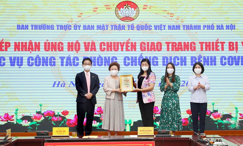 Tập đo&agrave;n BRG, SeABank v&agrave; C&ocirc;ng ty Th&agrave;nh phố Th&ocirc;ng minh ủng hộ 50 tỉ đồng chống dịch Covid-19 - Ảnh 3.