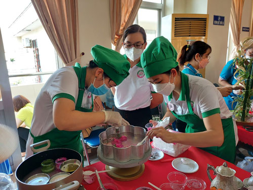 Nhiều hoạt động hỗ trợ lao động nữ trong dịch Covid-19