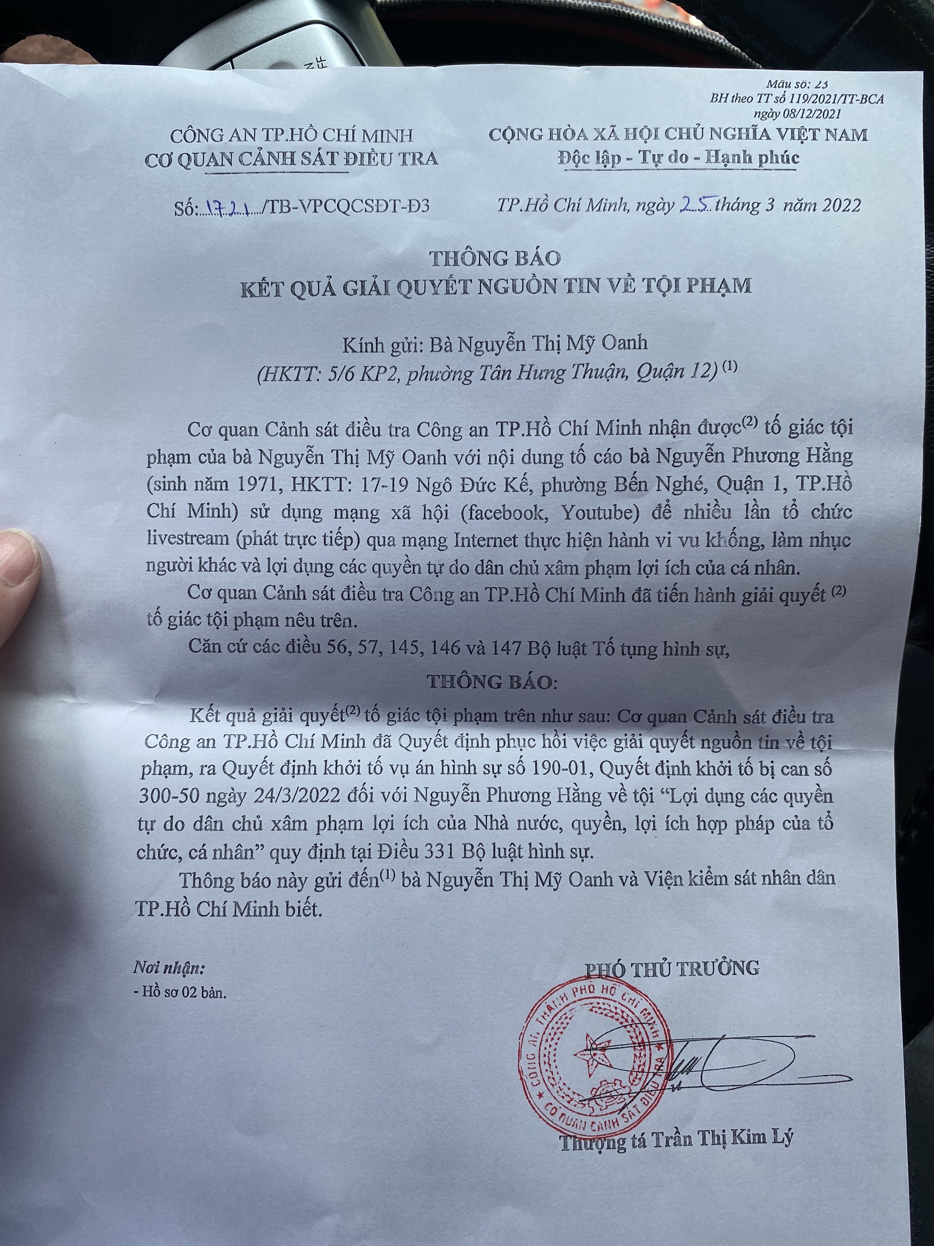 Diễn biến n&oacute;ng vụ ca sĩ Vy Oanh tố b&agrave; Nguyễn Phương Hằng - Ảnh 2.