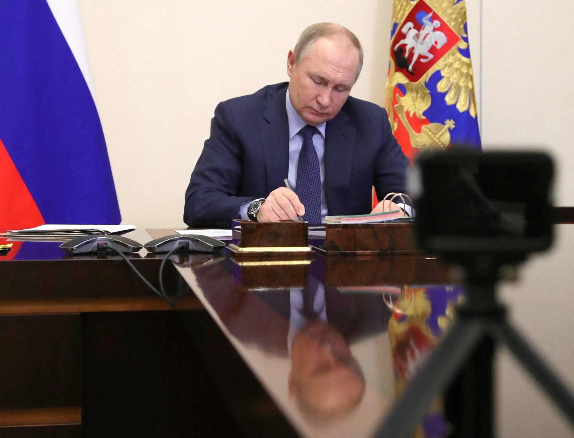Nga phản ứng mạnh với ph&aacute;t ng&ocirc;n của Tổng thống Biden về Tổng thống Putin - Ảnh 1.