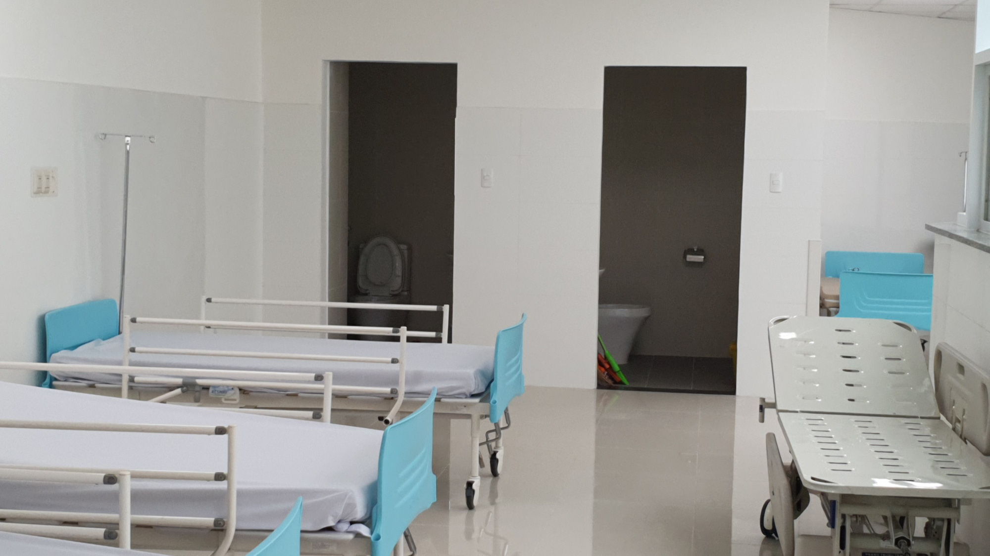 Bệnh viện hơn 1.000 tỉ đồng với nhiều không: Xây dựng đúng thiết kế! - Ảnh 2.
