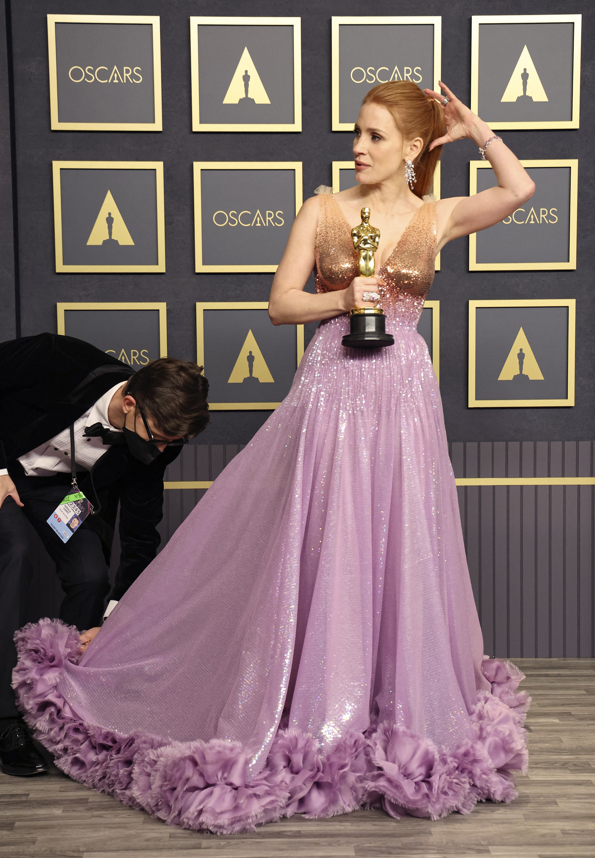 Nicole Kidman, Jessica Chastain, Zendaya&hellip; mặc đẹp tại Oscar 2022 - Ảnh 10.