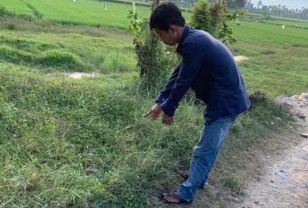 Cháu bé 3 tuổi bị gã đàn ông dùng dao lam cắt cổ tay