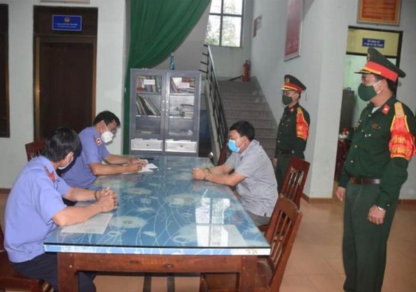 Đội trưởng Đội Cảnh s&aacute;t điều tra tội phạm về ma t&uacute;y bị bắt v&igrave; nhận hối lộ - Ảnh 1.
