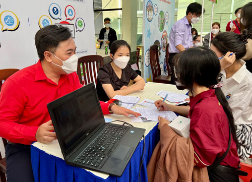 65% doanh nghiệp dự kiến tăng nhu cầu tuyển dụng - Ảnh 1.
