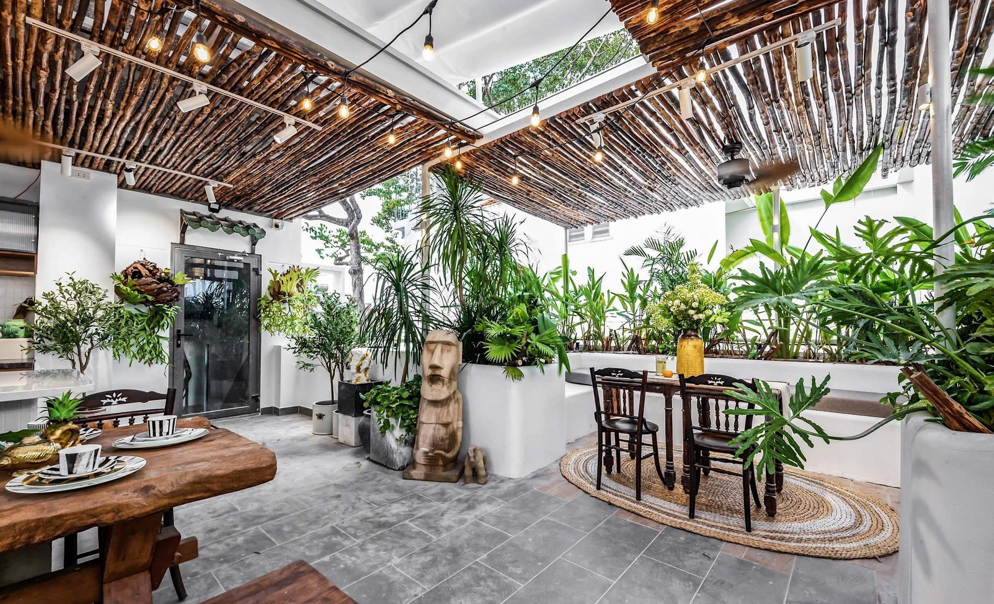 Khu vườn resort, phòng tắm nghìn sao giữa lưng chừng trời ở TP.HCM - Ảnh 22.