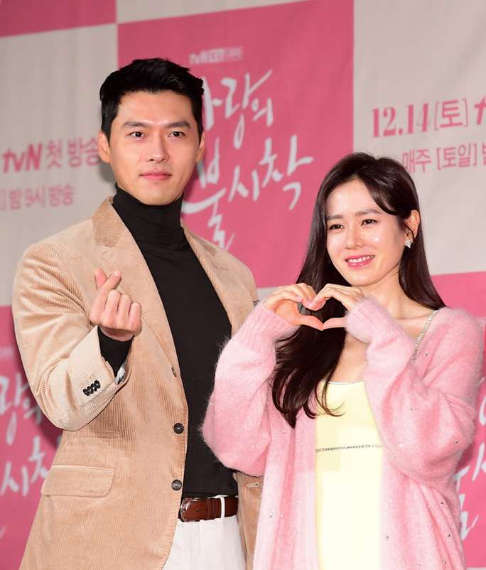 Đ&aacute;m cưới Hyun Bin &ndash; Son Ye-jin: C&ocirc; d&acirc;u bật kh&oacute;c - Ảnh 6.