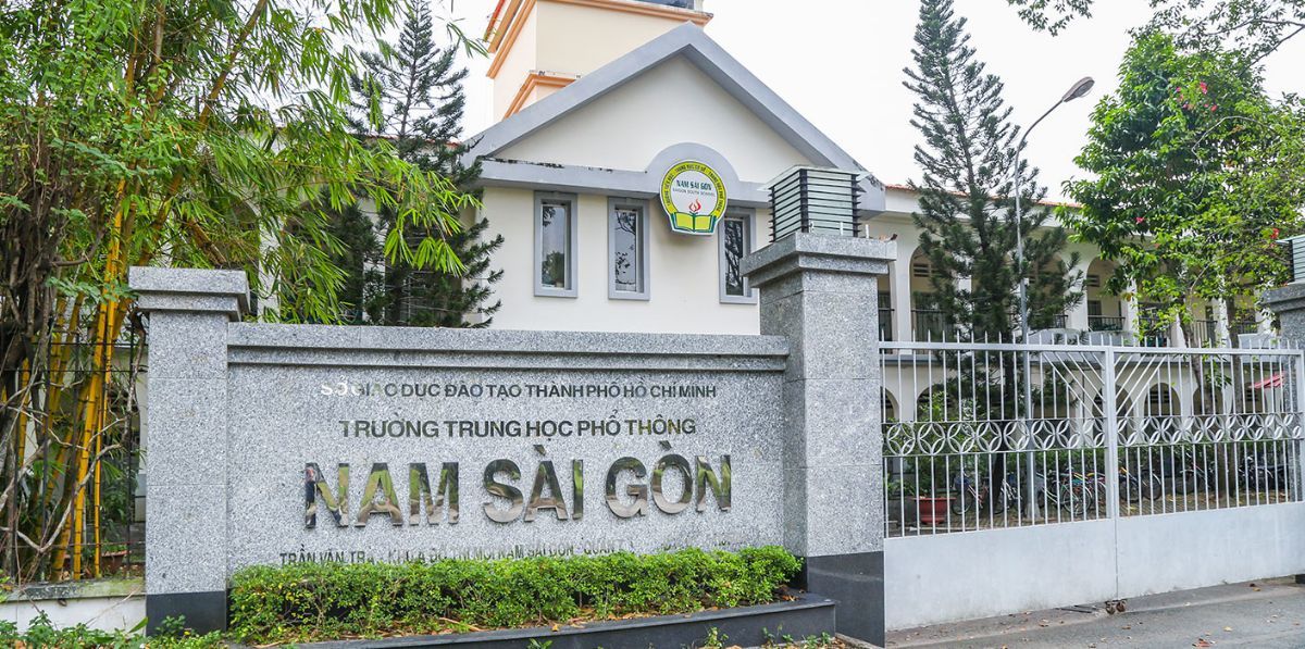 Phụ huynh giàu nhưng không dễ thu tiền!