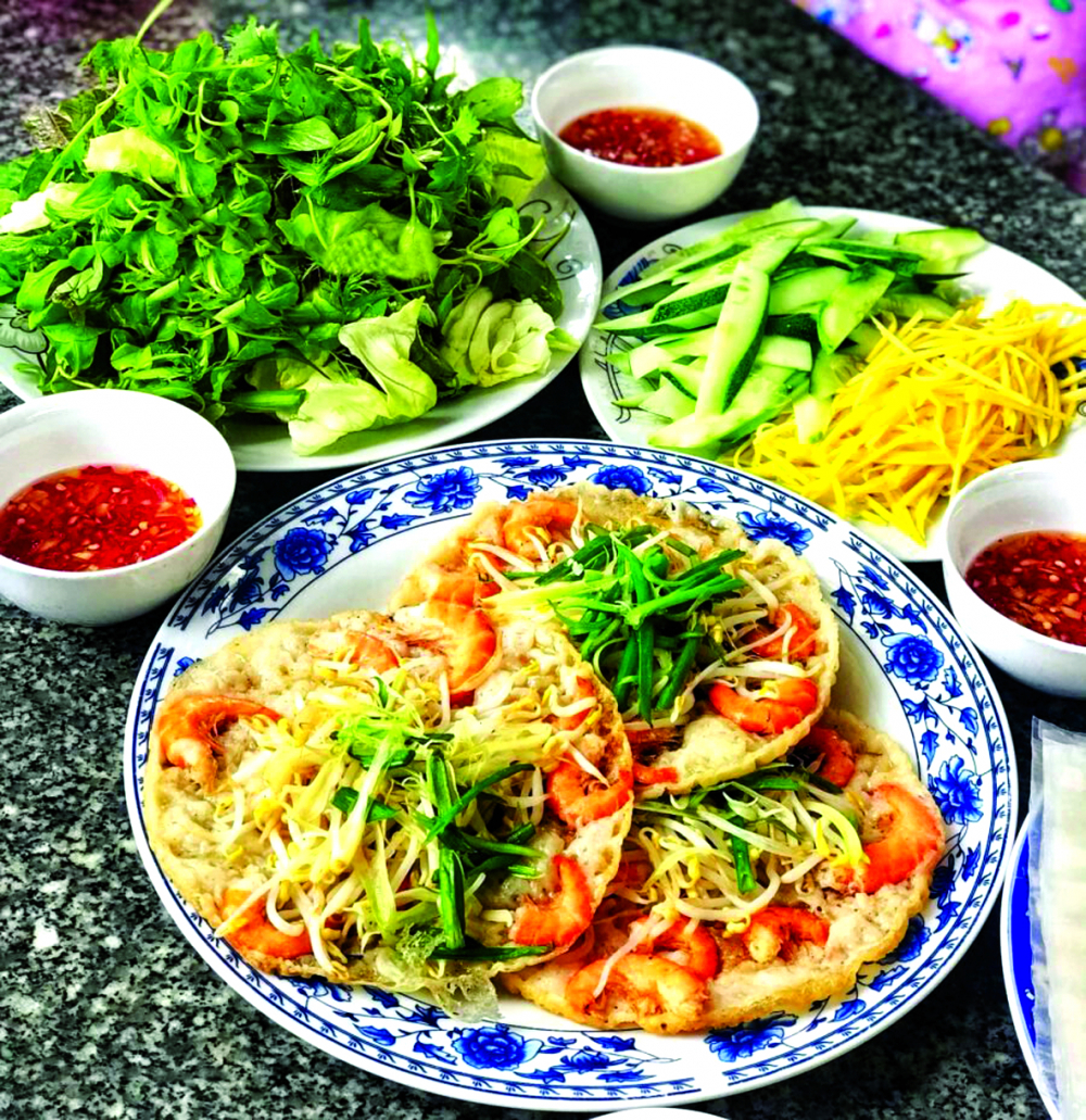 Ngồi ăn b&ecirc;n bếp lửa - Ảnh 3.