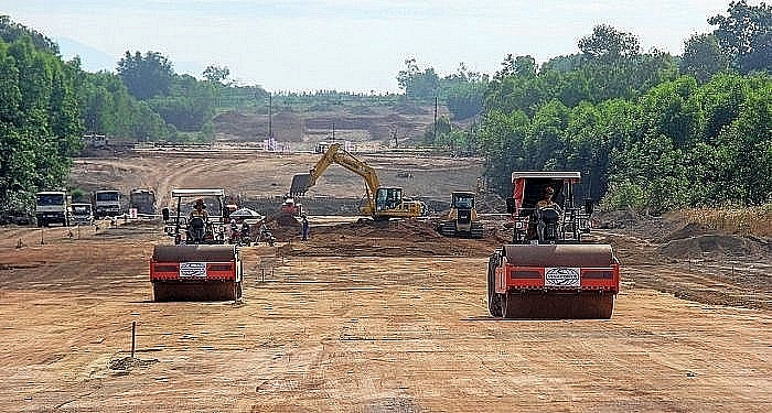 Ngăn ngừa tình trạng tranh giành mỏ vật liệu - Ảnh 1.
