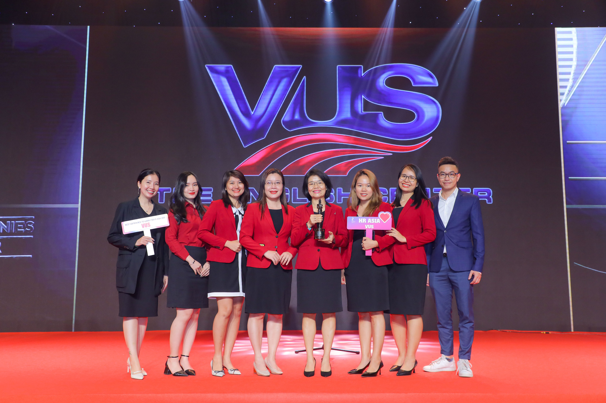 4 gi&aacute; trị gi&uacute;p VUS trở th&agrave;nh nơi l&agrave;m việc tốt nhất ch&acirc;u &Aacute; 2021 - Ảnh 5.