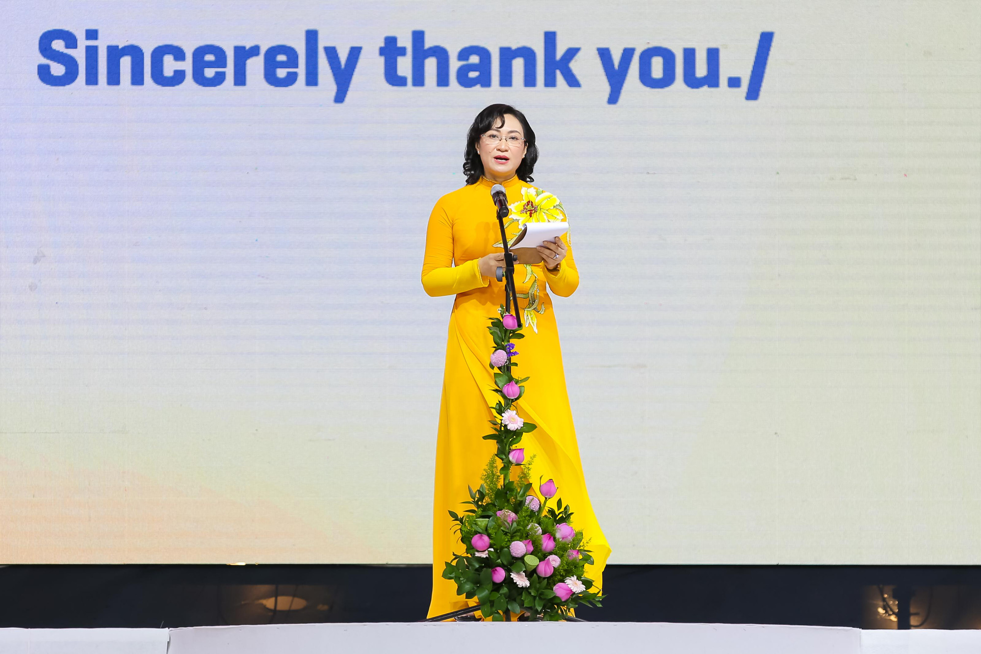 Mãn nhãn đêm khai mạc Lễ hội áo dài 2022 - Ảnh 2.