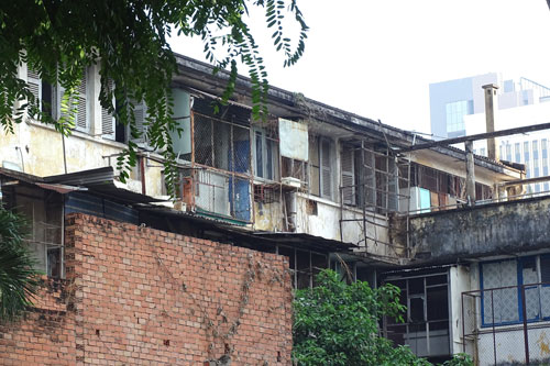 Sốt ruột với chung cư cũ