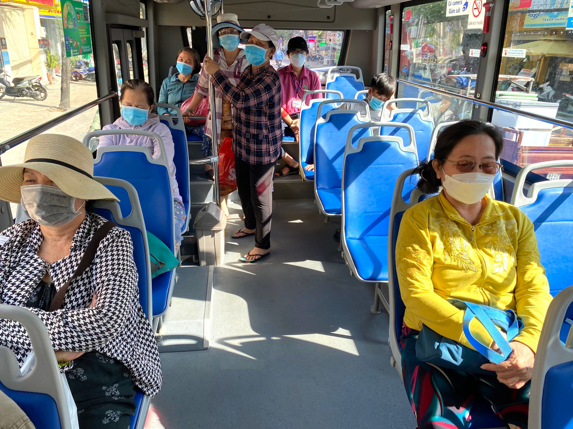 Nhiều HTX xe buýt ở TP HCM điêu đứng